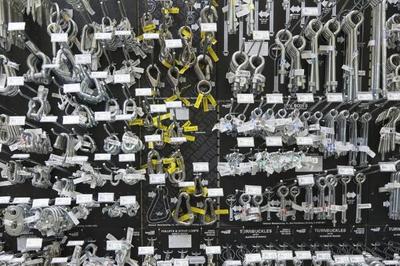 苏佳装饰五金 匠心制造，点亮品质生活空间